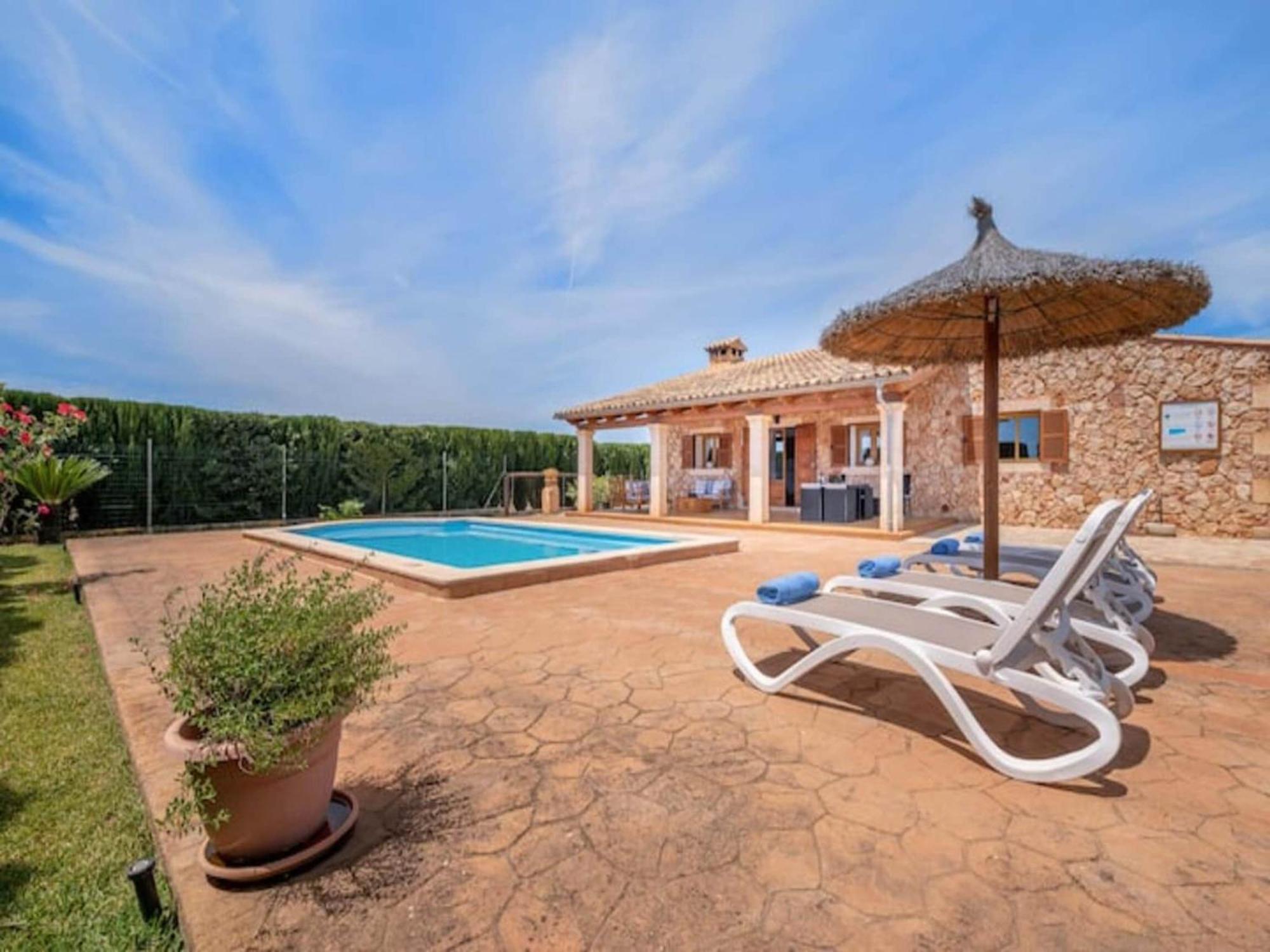 With Private Pool *